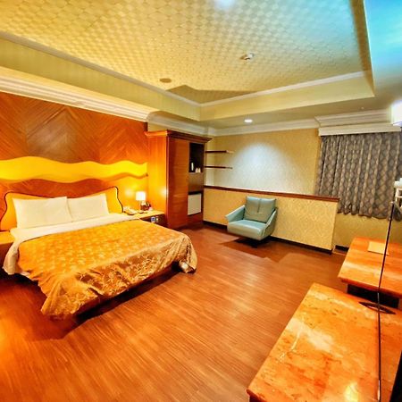 Hua Xiang Motel - Nanzih Kaohsiung Extérieur photo