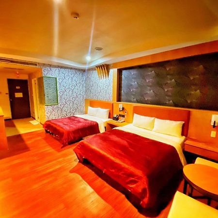 Hua Xiang Motel - Nanzih Kaohsiung Extérieur photo